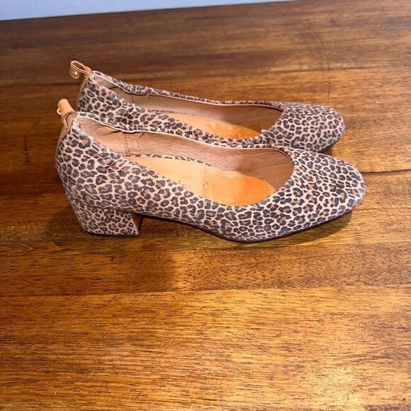 NWOB Gentle Soul by Kenneth Cole Ella Animal Print Pumps - Picture 2 of 6